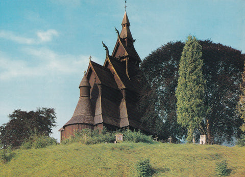 AK Vik i Sogn. Hopperstad stavkirke fra ca. ar 1150.