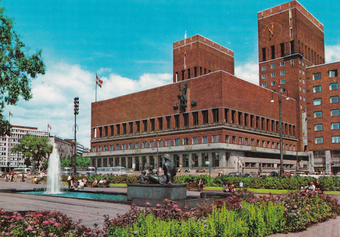 AK Oslo. Radhuset.