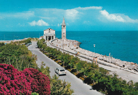 AK Caorle. passeggiata e Madonna dell'Angelo.