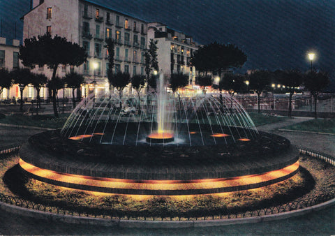 AK Grado. La Fontana di Notte.