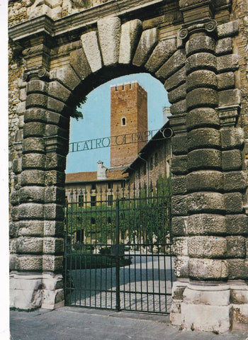 AK Vicenza. Ingresso Teatro Olimpico.