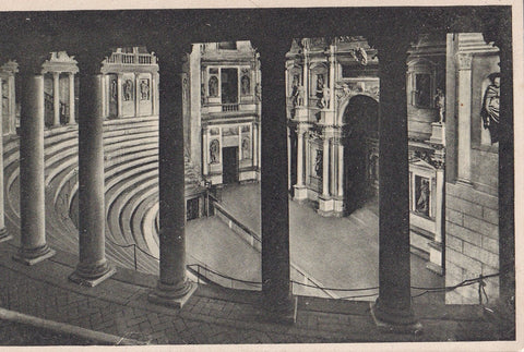 AK Vicenza -Teatro Olimpico. (Palladio) Veduta dalle logge.