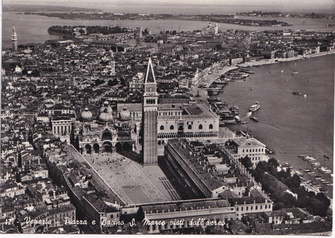 AK Venezia - Piazza e Bacino S. Marco.
