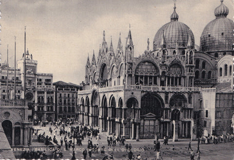 AK Venezia - Basilica di S. marco e Torre dell'Orologio.