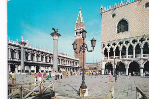 AK Venezia. Piazzetta S. Marco con campanile.