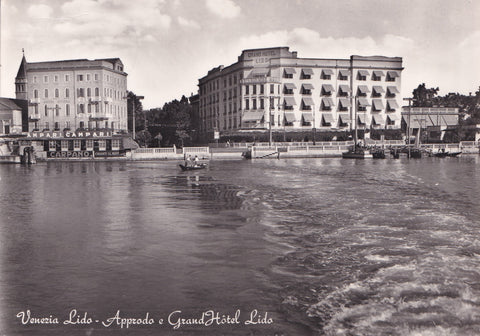 AK Venezia Lido Approdo e Grand Hotel Lido.