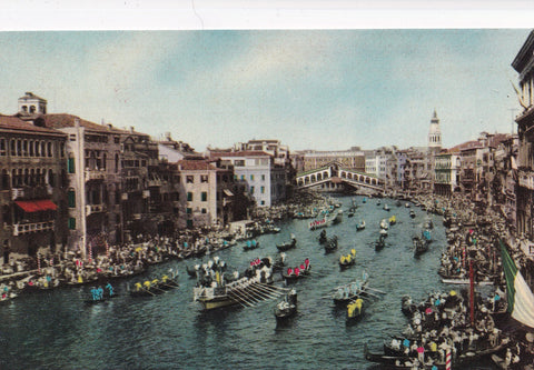 AK Venezia. Regate sul Canal Grande.