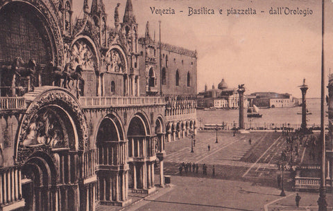 AK Venezia - Basilica e piazzetta - dall'Orologio.