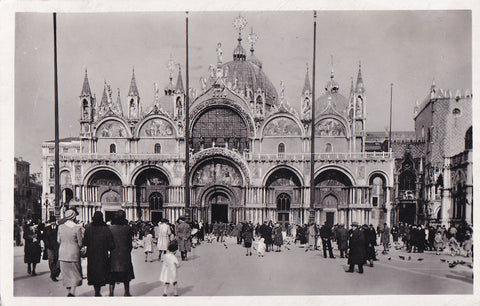 AK Venezia. Piazza e Chiesa San Marco.