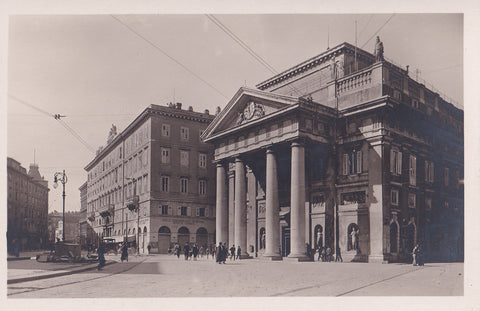 AK Trieste. Piazza della Borsa.