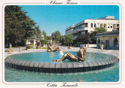 AK Abano Terme. Fontana isola pedonale.