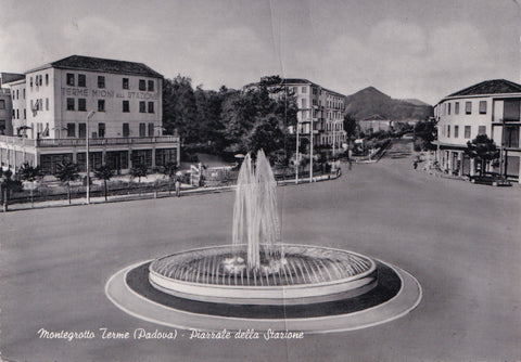 AK Montegrotto Terme. Piazzale della Stazione.