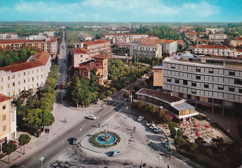 AK Abano Terme. Piazza Fontana e Viale Mazzini.