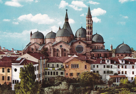 AK Padova. Cupole della Basilica di S. Antonio.