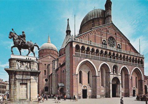 AK Padova. Monumento al Gattamelata e Basilica del Santo.