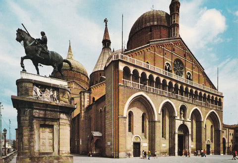 AK Padova. Basilica del Santo e Monumento al Gattamelata.