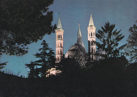 AK Padova. Basilica del Santo - notturno.