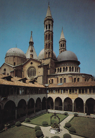 AK Padova. Basilica del Santo.Chiostro del Noviziato.