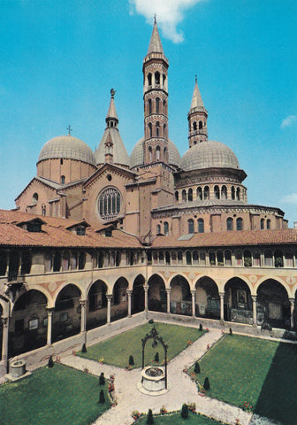 AK Padova. Basilica del Santo. Chiostro del Noviziato.