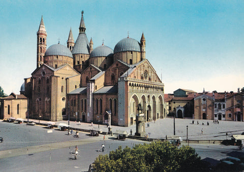AK Padova. Basilica del Santo e Piazza.