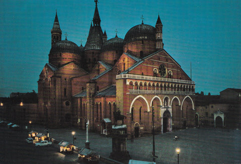 AK Padova. Basilica del Santo. Notturna.