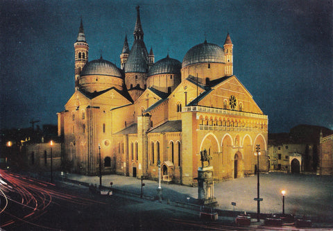 AK Padova. Basilica del Santo. Notturno.