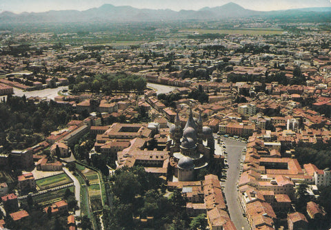 AK Padova. Veduta aerea.