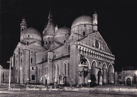 AK Padova. Basilica del Santo. Notturno.