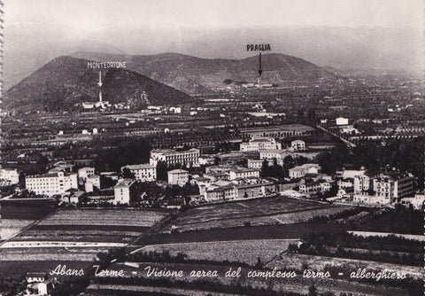 AK Abano Terme. Visione aerea del complesso termo - alberghiero.