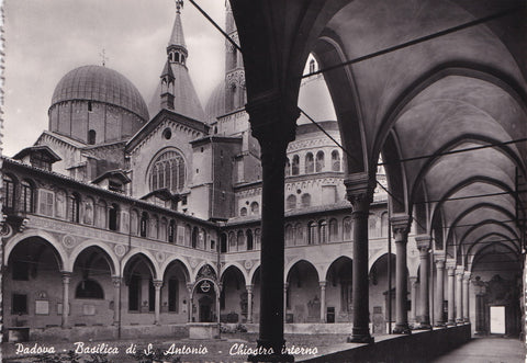 AK Padova. Basilica di S. Antonio. Chiostro.