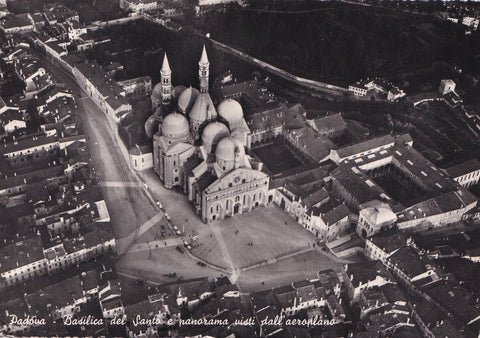 AK Padova. Basilica del Santo e panorama visti dall'aereoplano.