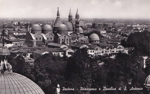 AK Padova. Panorama e Basilica di S. Antonio.