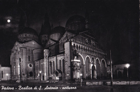 AK Padova. Basilica di S. Antonio notturno.