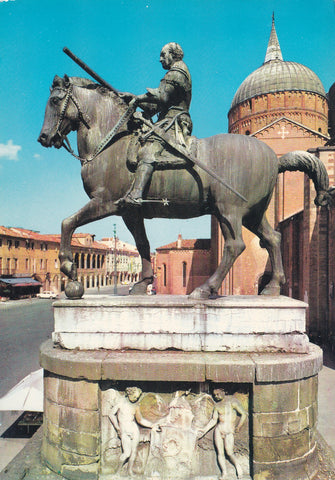AK Padova. Monumento equestre al Gattamelata. (Donatello)