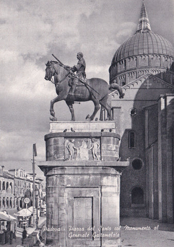 AK Padova. Piazza del Santo col Monumento al Generale Gattamelata.