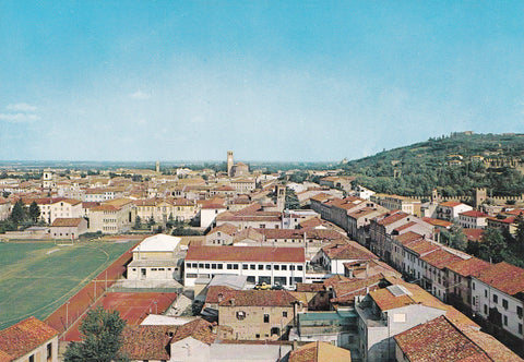 AK Este. Panoramica.