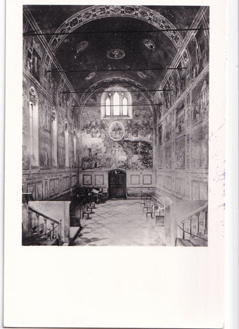 AK Padova. Cappella degli Scrovegni. Veduta dell'interno con la porta d'ingresso.