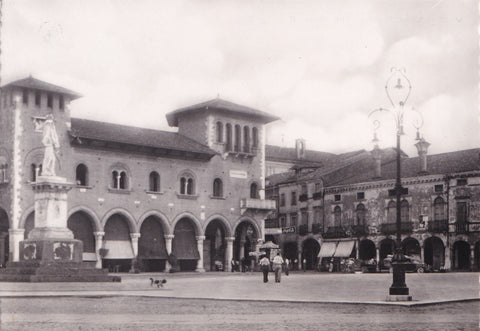 AK Montagnana. Piazza Vitt. Eman. II.