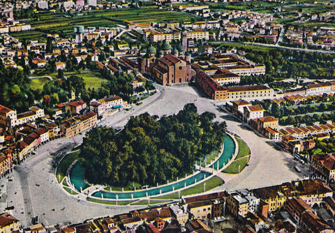 AK Padova. Prato della Valle dall'aereo.
