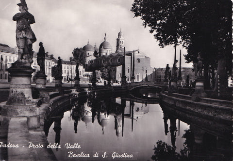 AK Padova. Prato della Valle Basilica di S. Giustina.