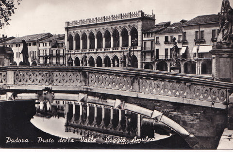 AK Padova. Prato della Valle Loggia Amulea.
