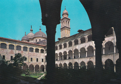 AK Padova. Abbazia di S. Giustina Il Chiostro.