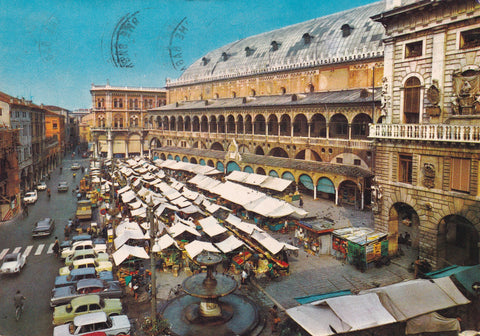 AK Padova. Piazza delle Ragione Piazza delle Erbe.