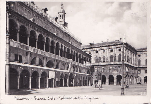 AK Padova. Piazza Erbe Palazzo della Ragione.