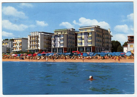 AK Jesolo Lido. Alberghi visti dal mare.