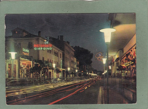 AK Lido di Jesolo. Notturno – Via Baffile.