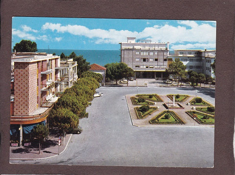 AK Jesolo Lido. Piazza e albergo Aurora.