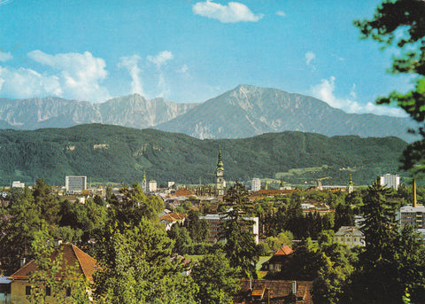 AK Klagenfurt mit der Koschuta.