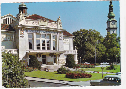 AK Klagenfurt. Stadttheater mit Stadtpfarrturm.