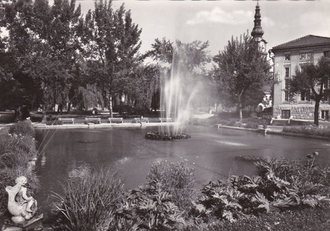 AK Klagenfurt, Hochstrahlbrunnen im Schubertpark.